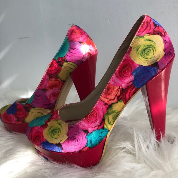 Pink heels - Picture 2 of 4